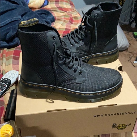 Doc Marten Combs - Picture 2 of 4